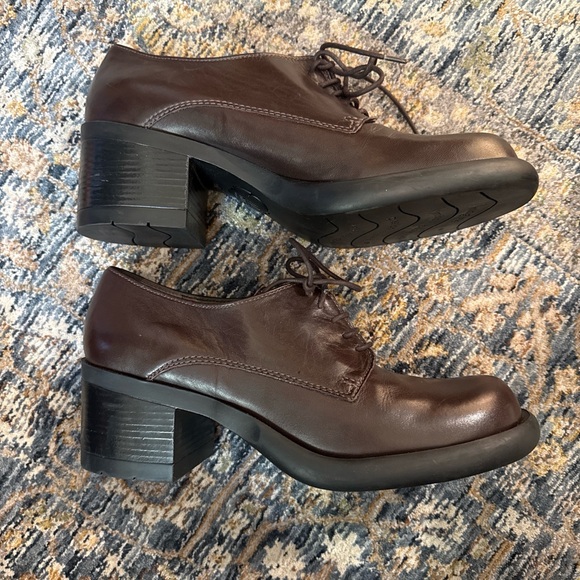 Vintage Leather Heeled Loafers 90s Whimsygoth Preppy Dark Academia - Picture 8 of 9